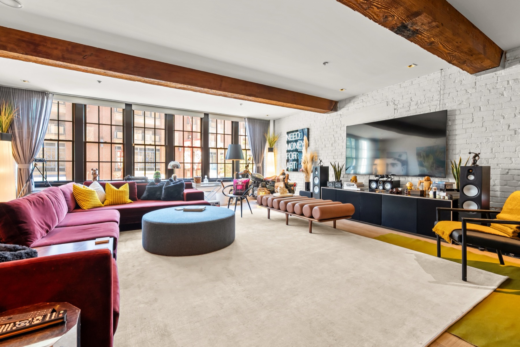 Symmetrical view of the lounge